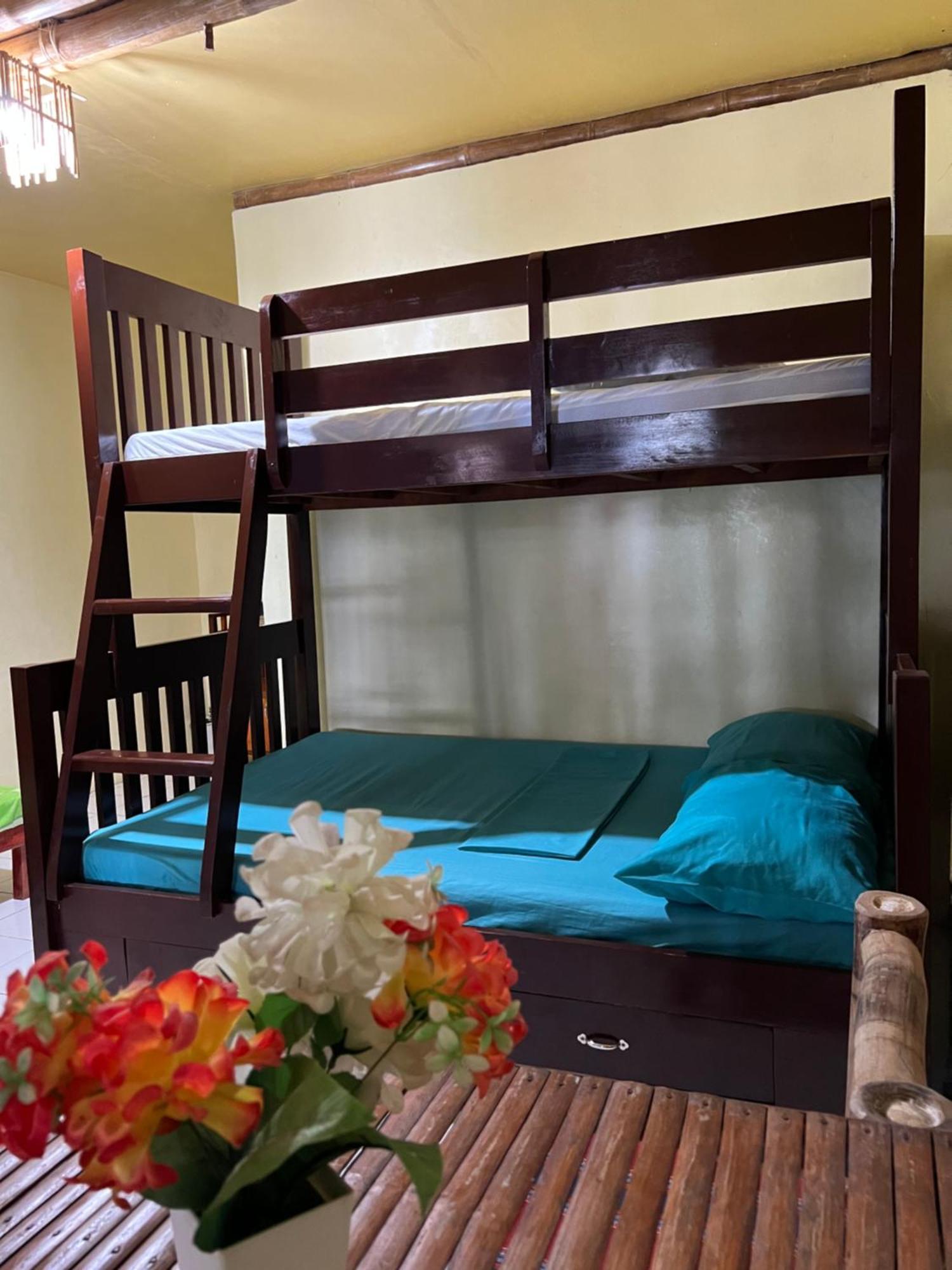 Treasure Beach Resort Carles Ngoại thất bức ảnh