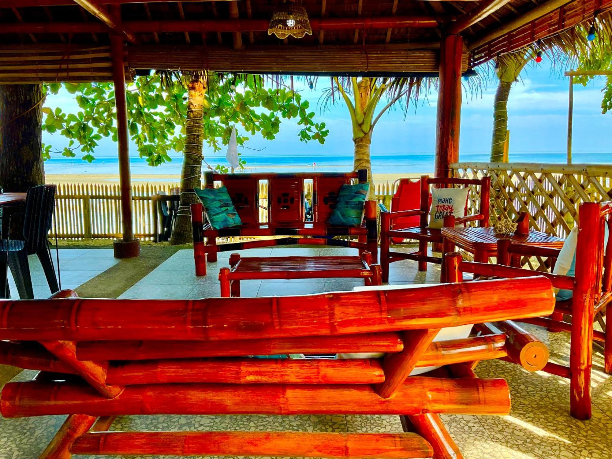 Treasure Beach Resort Carles Ngoại thất bức ảnh