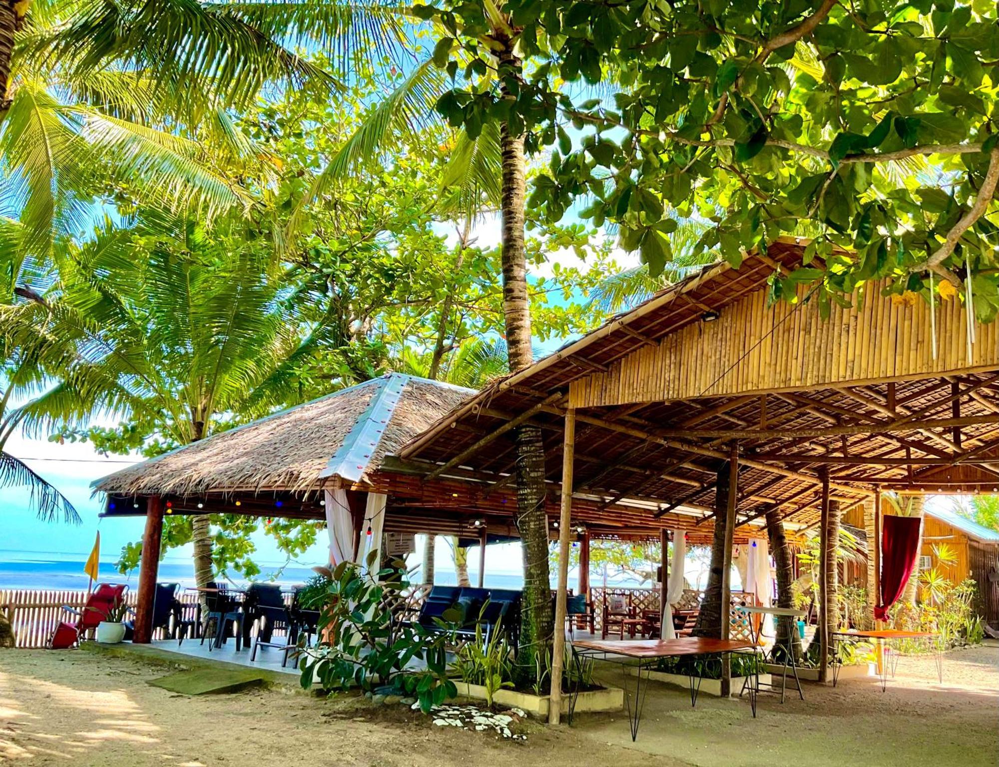 Treasure Beach Resort Carles Ngoại thất bức ảnh