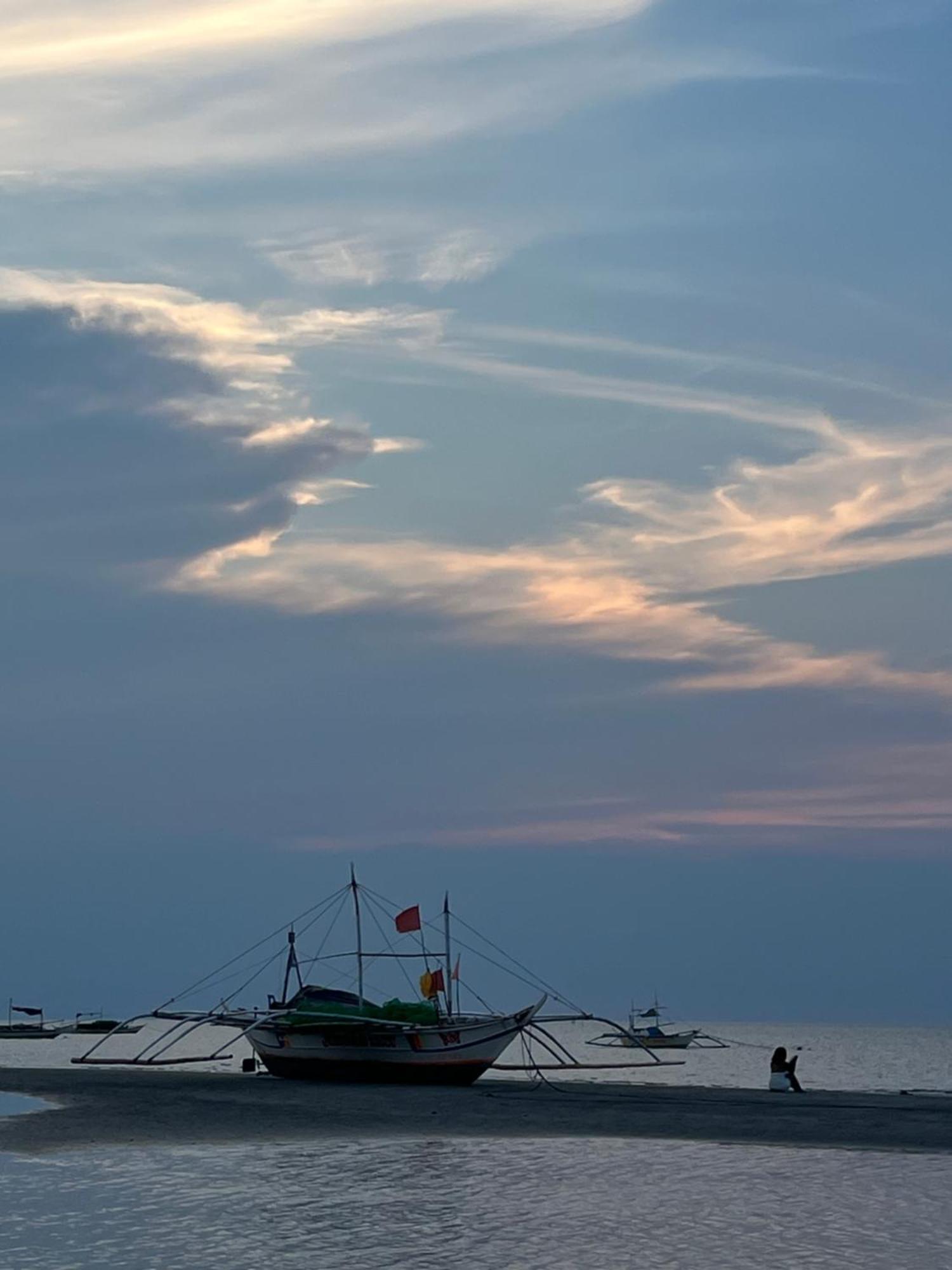 Treasure Beach Resort Carles Ngoại thất bức ảnh